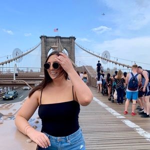 Meet your Posher, Brandi